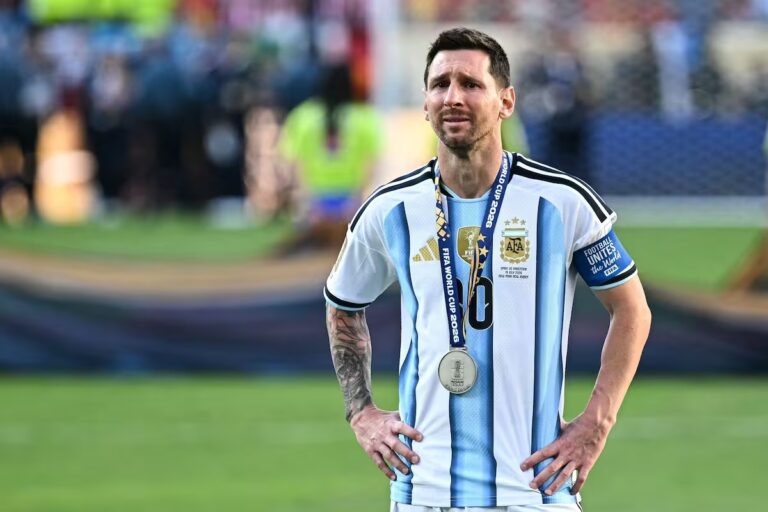 messi-anuncio-que-se-retira-de-la-seleccion-photo-K7EAQX6E2FCUVHXKY5L5EZD36Q