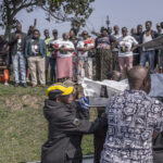 asesinaron-a-11-personas-en-una-fiesta-en-sudafrica-foto-afprajesh-jantilal-USAH7KYAPFADTKAE6CZQYAO6JY