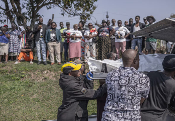 asesinaron-a-11-personas-en-una-fiesta-en-sudafrica-foto-afprajesh-jantilal-USAH7KYAPFADTKAE6CZQYAO6JY