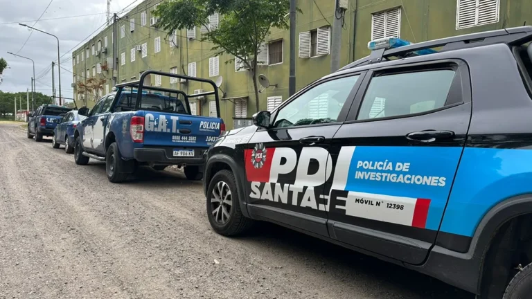 policia-investigaciones-copo-la-zona-externa-e-interna-del-fonavi
